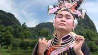 Văn ca thánh mẫu – Cô Bé