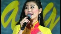 Vầng trăng đưa tiễn