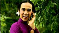 Cô Thắm về làng