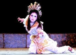 Sự khác biệt trong khai thác nhân vật của sân khấu Tuồng và chèo truyền thống